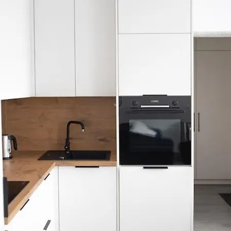 New&modern Apartment/central Location By Urban Rent Apartament